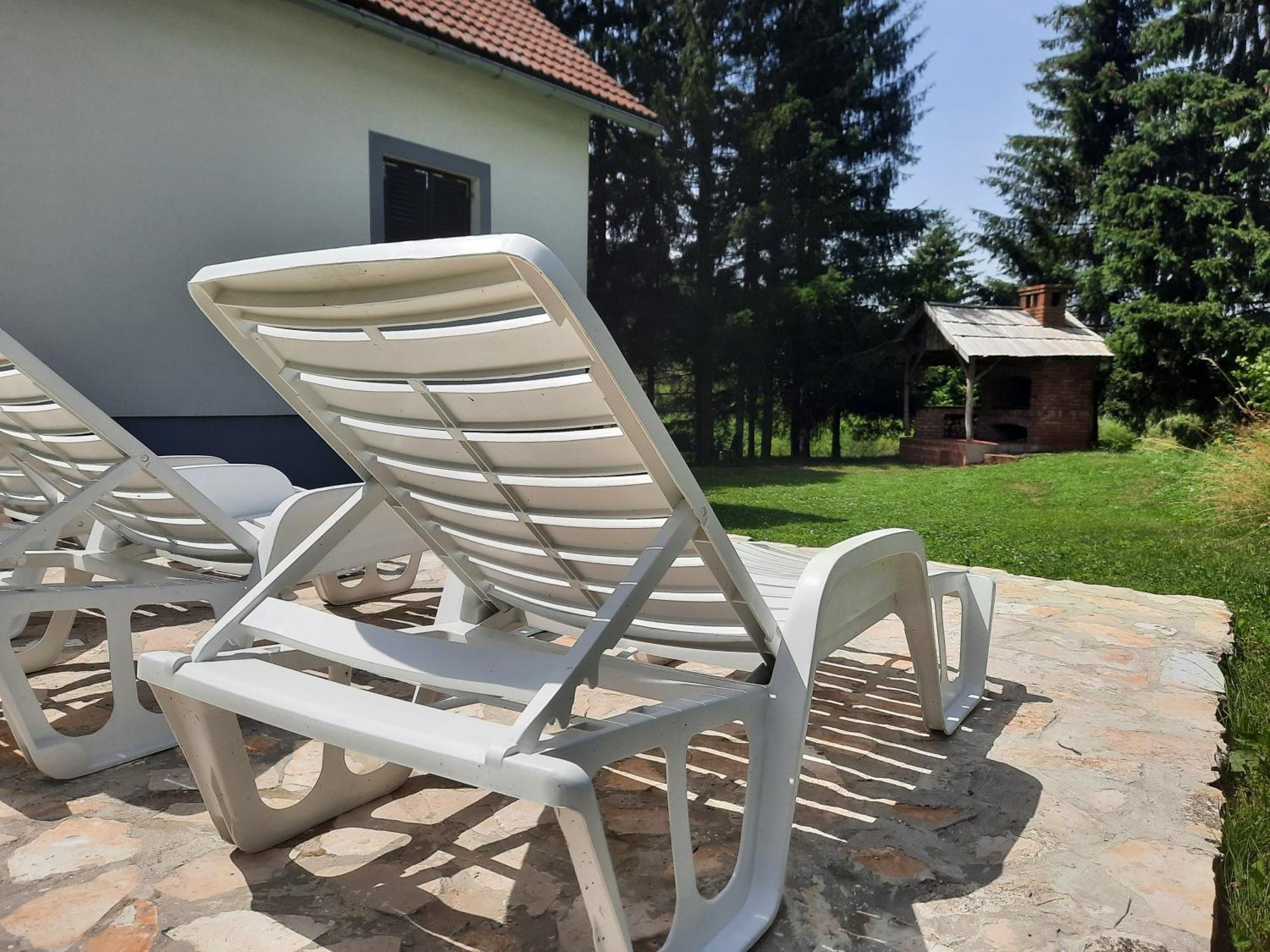 Vacation House Home, Plitvice Lakes National Park พลิตวิชกา เยเซรา ภายนอก รูปภาพ