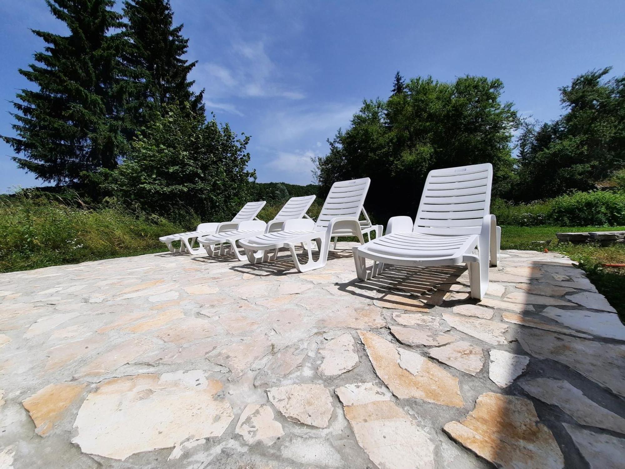 Vacation House Home, Plitvice Lakes National Park พลิตวิชกา เยเซรา ภายนอก รูปภาพ