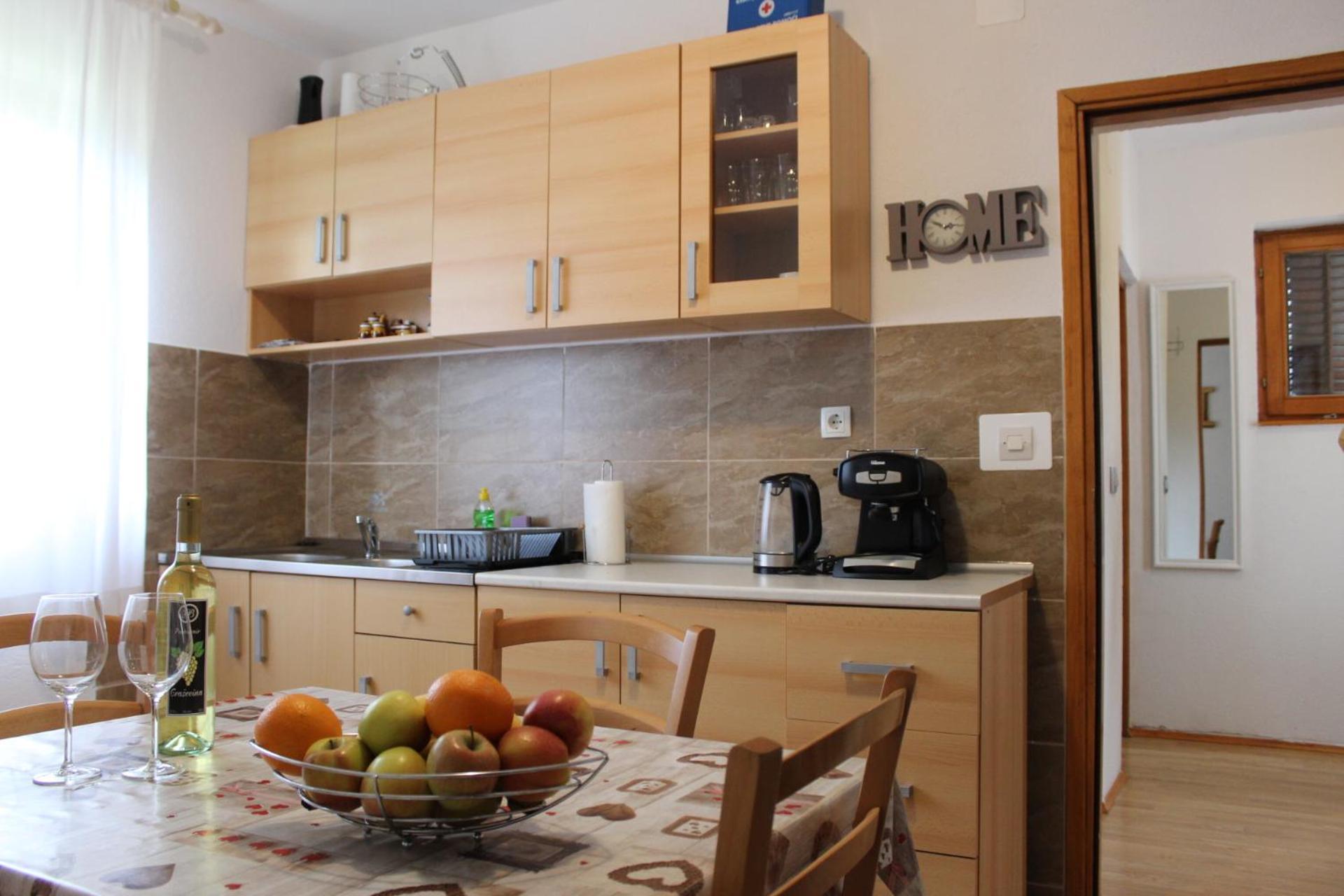 Vacation House Home, Plitvice Lakes National Park พลิตวิชกา เยเซรา ภายนอก รูปภาพ