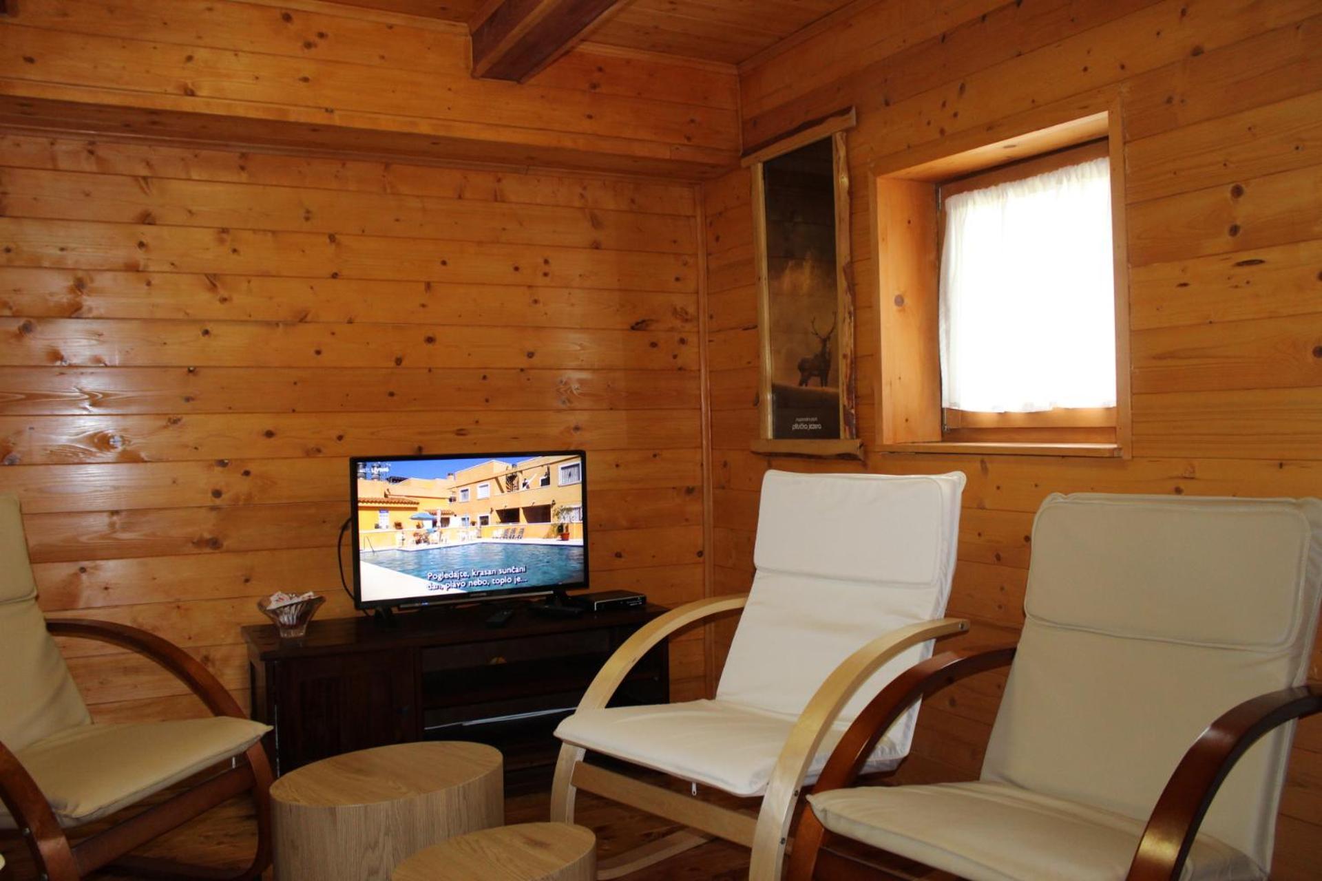Vacation House Home, Plitvice Lakes National Park พลิตวิชกา เยเซรา ภายนอก รูปภาพ