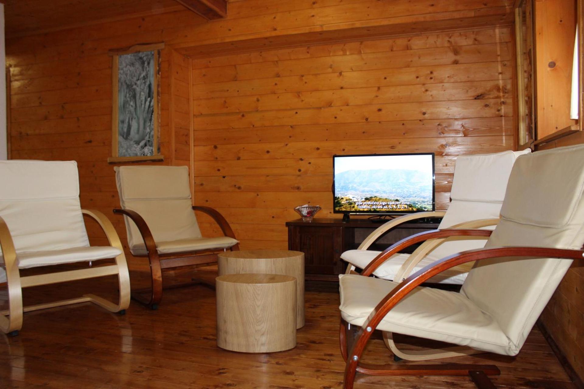 Vacation House Home, Plitvice Lakes National Park พลิตวิชกา เยเซรา ภายนอก รูปภาพ