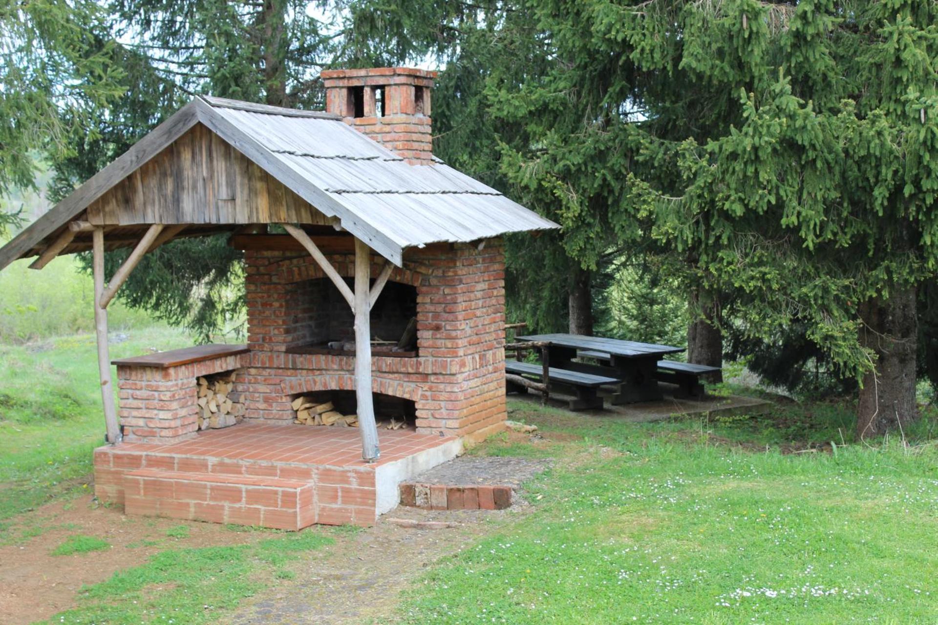 Vacation House Home, Plitvice Lakes National Park พลิตวิชกา เยเซรา ภายนอก รูปภาพ